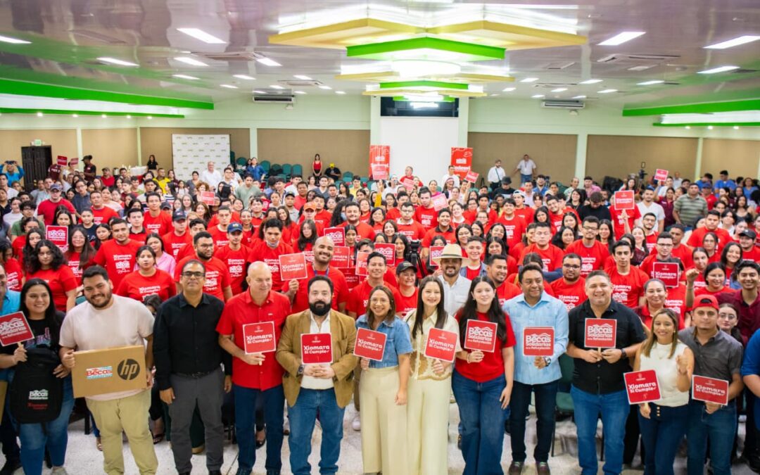 El Gobierno de la presidenta Xiomara Castro entrega más de 500 Becas Solidarias en Cortés